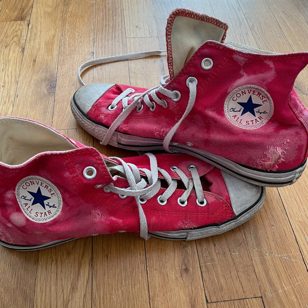 Converse Red distressed high tops urban outfitters size 10.5